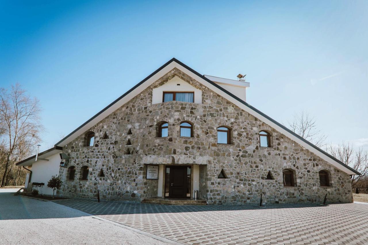 Lazar Winery Tourism B&B Rosoman Exterior photo